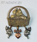Брошь "Котенок с бантиком в корзинке" под бронзу, олово и медь