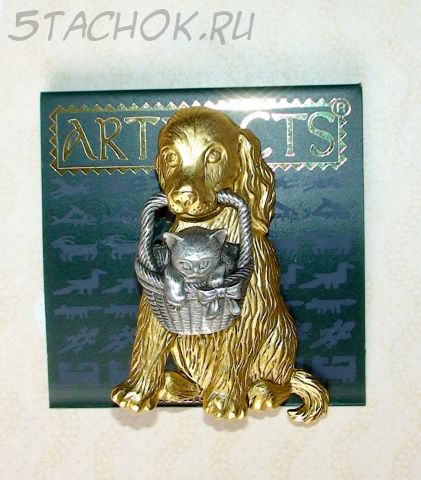 Брошь "Щенок и котенок в корзинке" под античное золото/олово