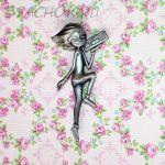 Брошь "Девушка с магнитофоном" под олово