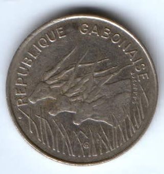 100 франков 1975 г. Габон
