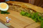 Пирог из сдобного теста с капустой, яйцом