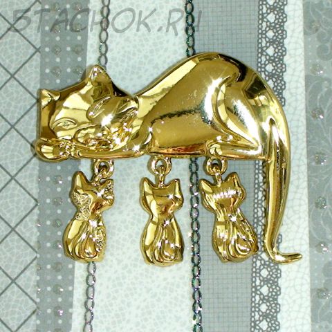 Брошь "Киса-мама и котятки" под золото