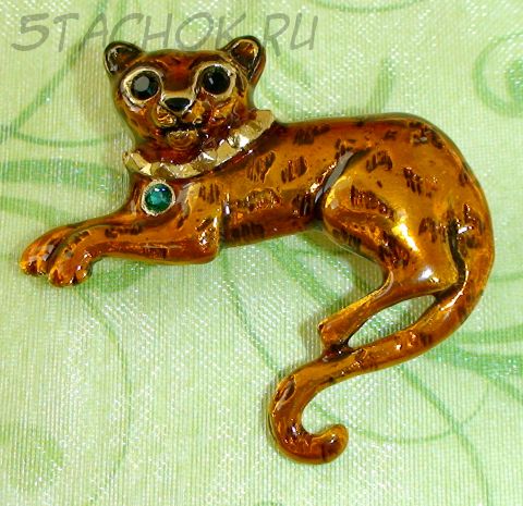 Брошь "Киса-карамелька" под золото/эмаль/стразы