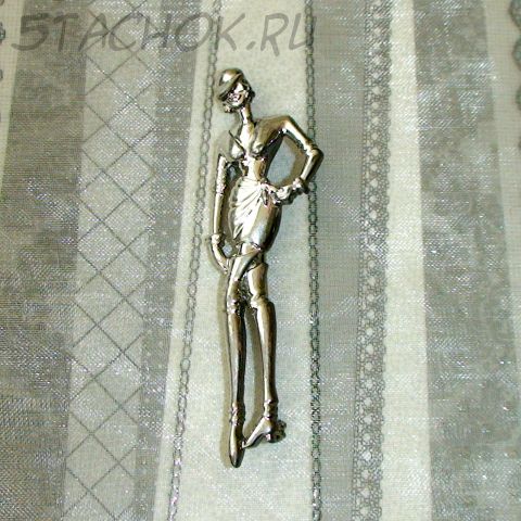 Брошь "Модница " под серебро