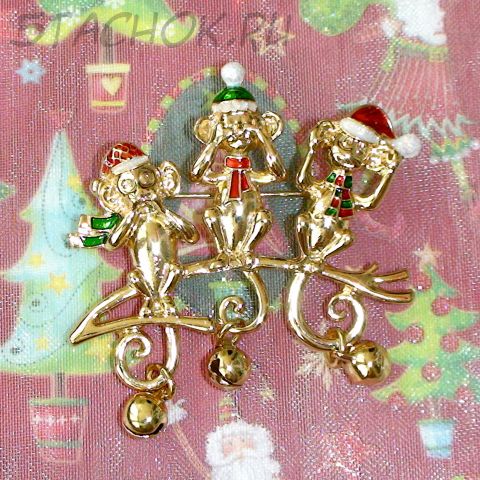 Брошь "Рождественские обезьянки" под золото, эмаль, блестки