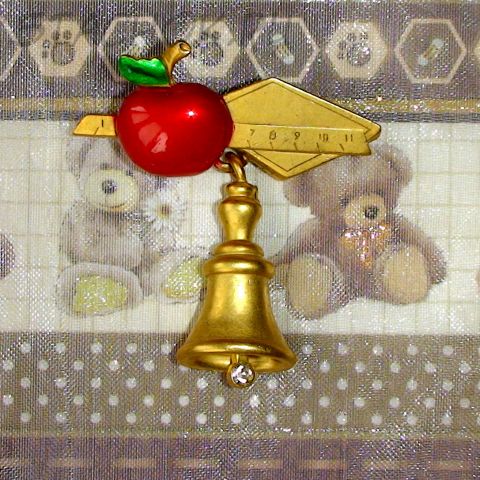 Брошь "Школьный звонок" под золото/эмаль/стразы