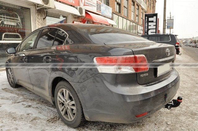Фаркоп BOSAL-ORIS Toyota Avensis седан 2009- без выреза в бампере. Тип шара: A. Нагрузки: 1500/50 кг - 3067-A Bosal