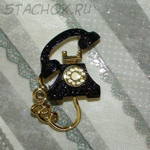Брошь "Раритетный телефон" под золото/эмаль/стразы