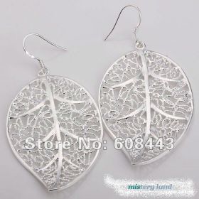 Сережки "Лист Сакуры" (Покрытие 925 серебро)