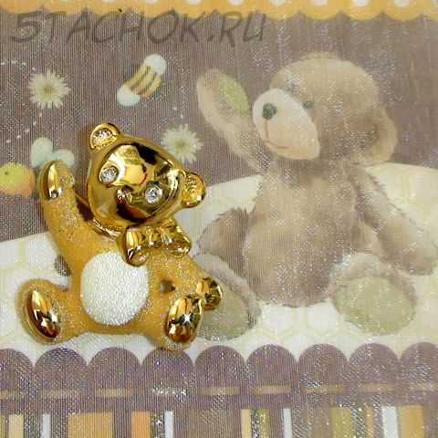 Брошь "Сахарный мишка" под золото, ювелирная крошка, стразы