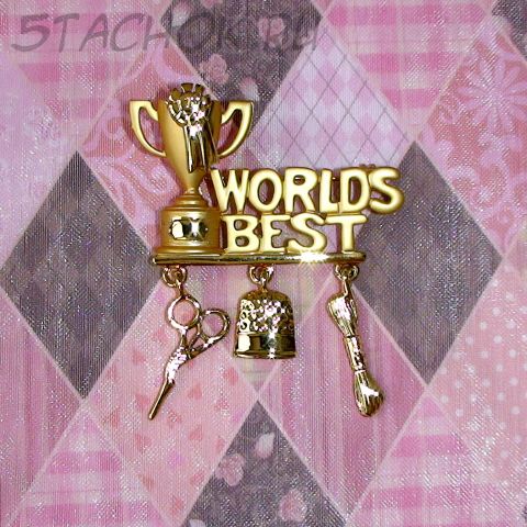 Брошь "Всемирно лучшему медработнику" под золото