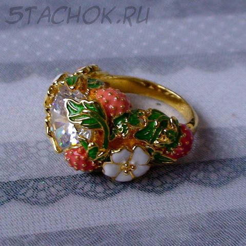 Кольцо "Земляничка" под золото, хрусталь, эмаль