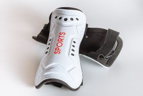 Щитки футбольные Sports FB-2669