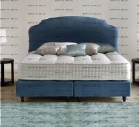 Кровать Fine Box №30 с изголовьем Universal F Mr.Mattress