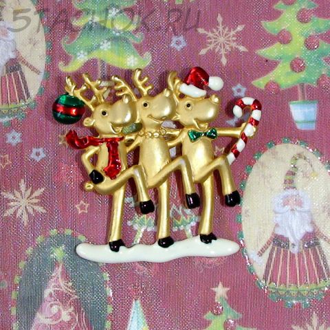 Брошь "Новогодние олени" цвет золота/эмаль (Danecraft США)