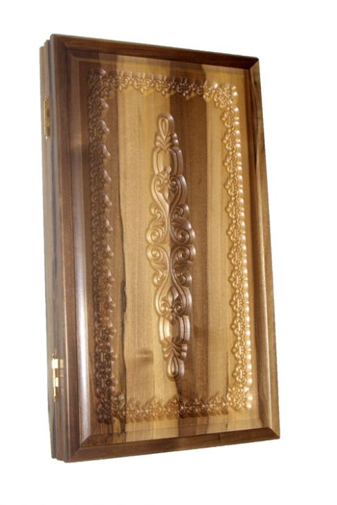 Резные нарды из массива ореха