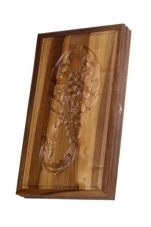 Резные нарды из массива ореха