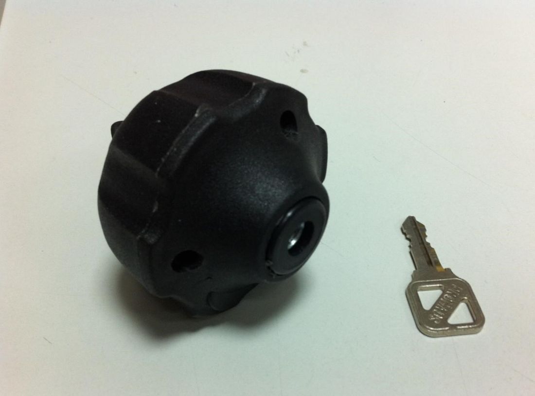 Ручка-"Барашек" AMOS с замком для багажника (1шт)