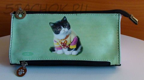 Косметичка-пирамидка "Котенок в свитере"