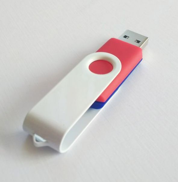 Флешка Twist Триколор 16 Gb