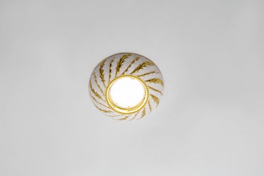 CAST 77 Gold
