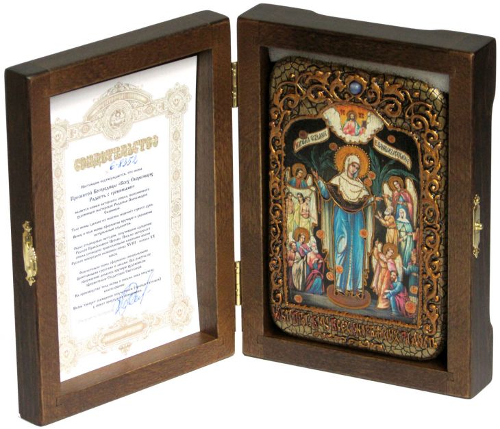 Настольная икона Божией Матери «Всех Скорбящих Радость с грошиками» на мореном дубе