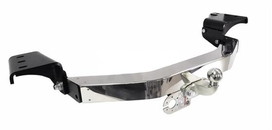 Тюнинговый фаркоп с металлической накладкой на Toyota Fortuner, кроме комплектации TRD 2015- фланцевое крепление шара