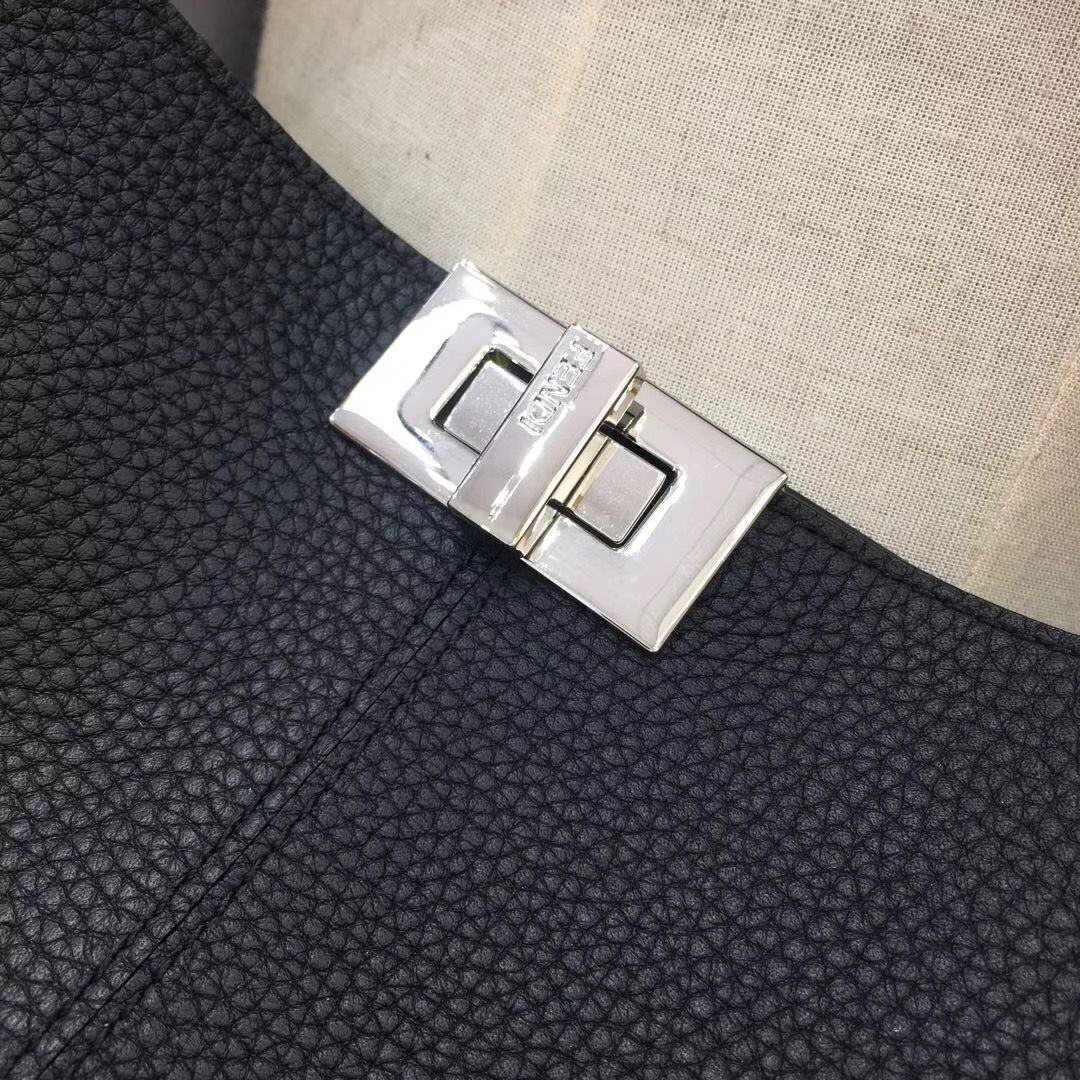 FENDI LOGO PEEK-A-BOO 30 cm