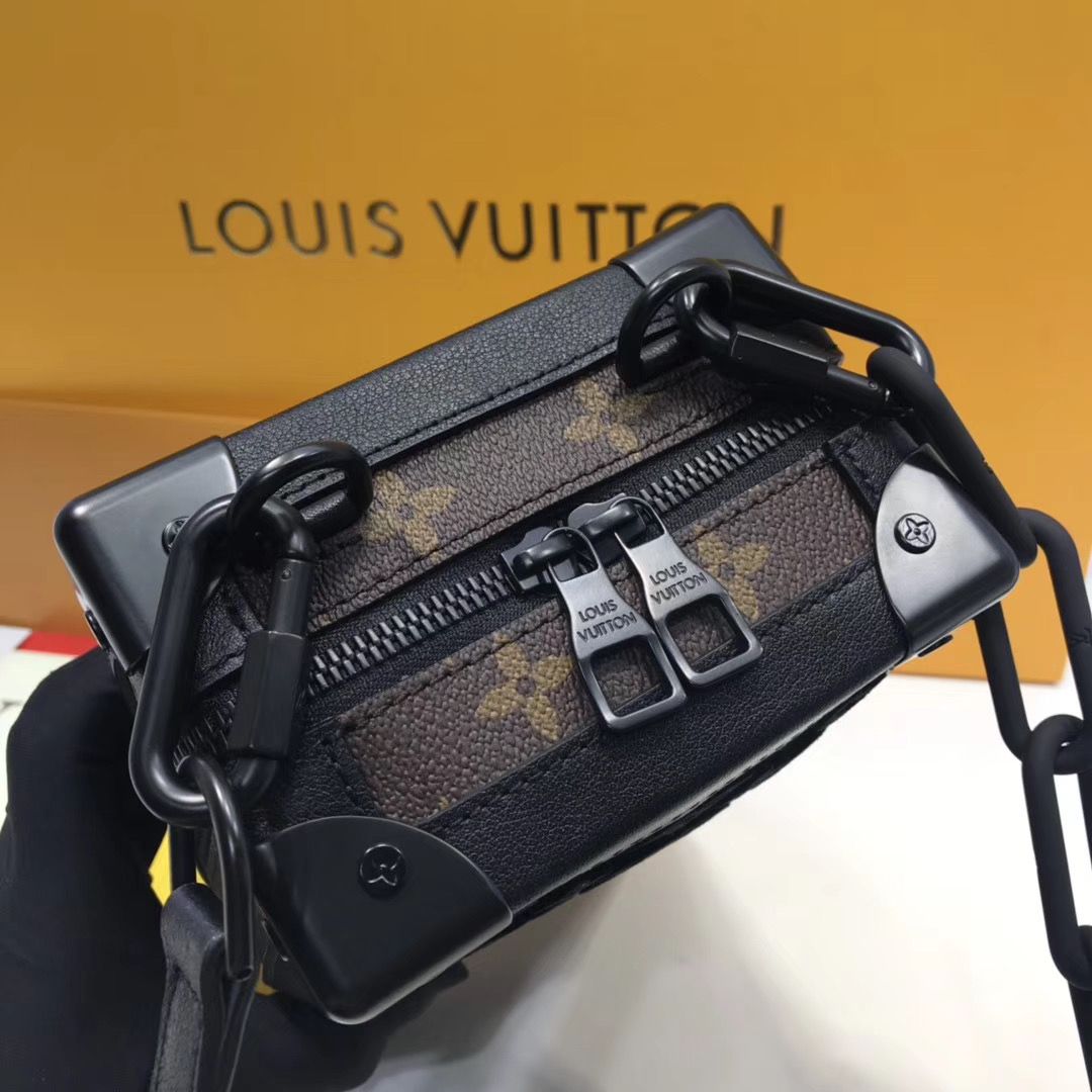 Клатч Louis Vuitton Soft Trunk