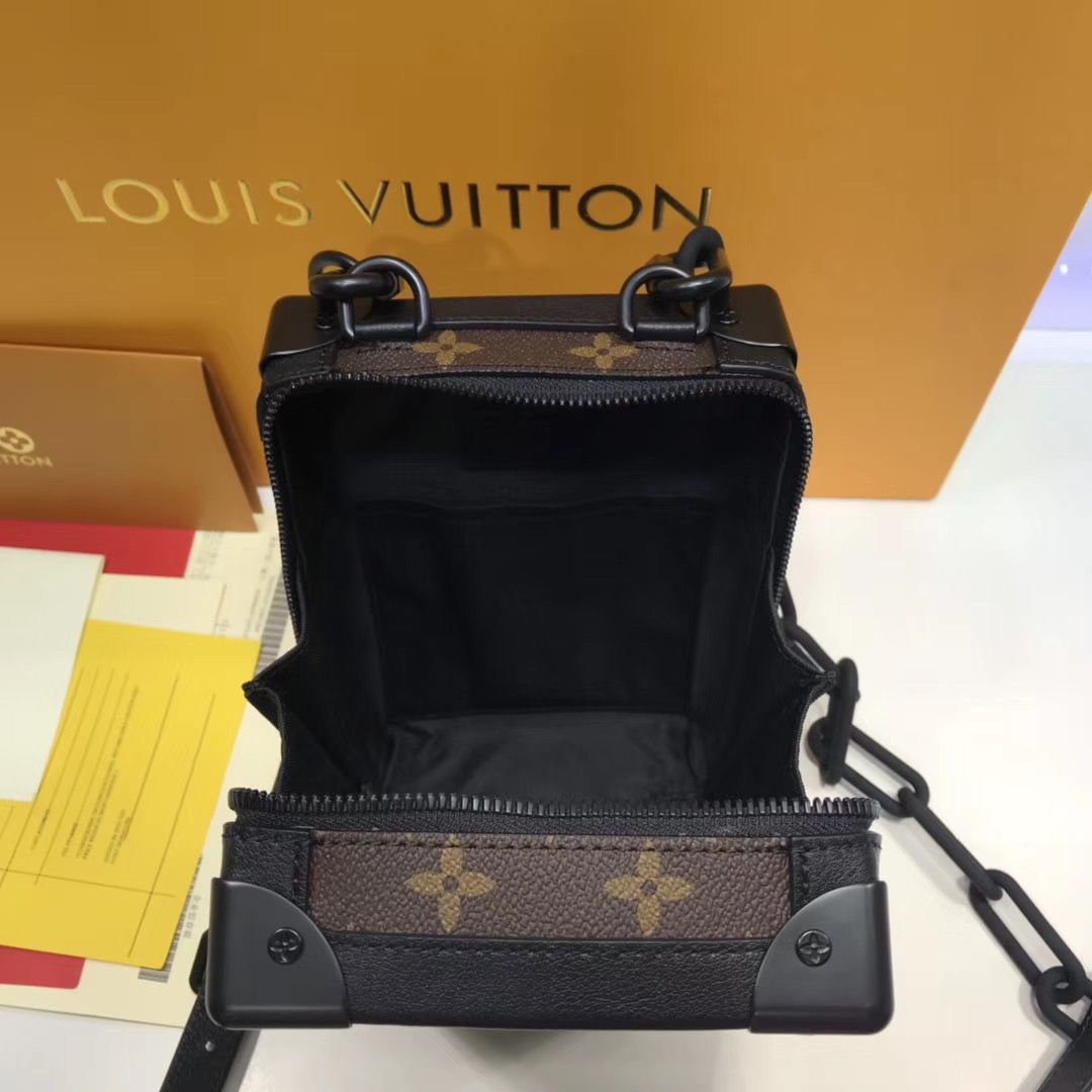 Клатч Louis Vuitton Soft Trunk