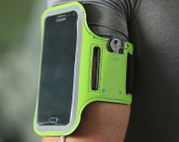 Чехол спортивный на руку Baseus Flexible Wristband (CWYD-A06) для смартфонов 5" (Black/Green) фото2