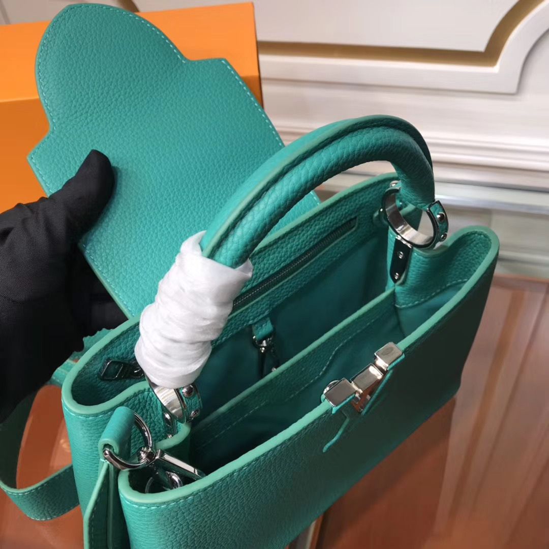 Louis Vuitton Cappucines 27 cm