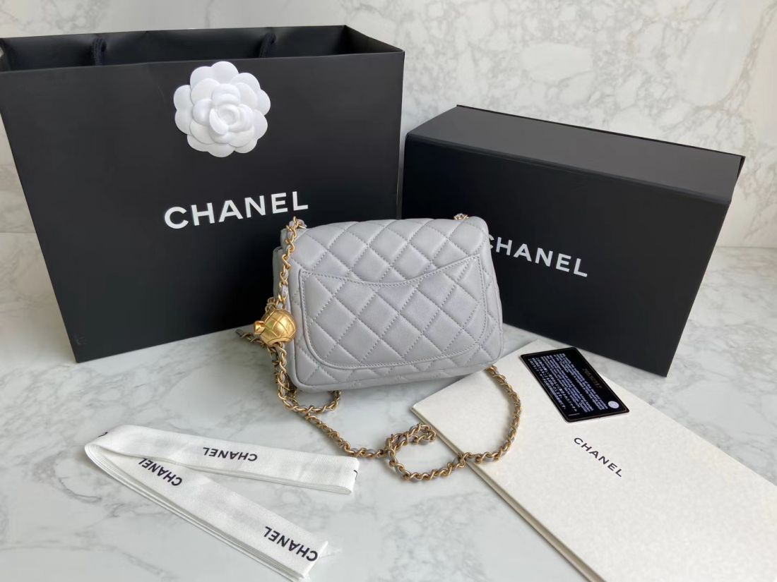 CHANEL Shoulder Flap Bag 18 cm