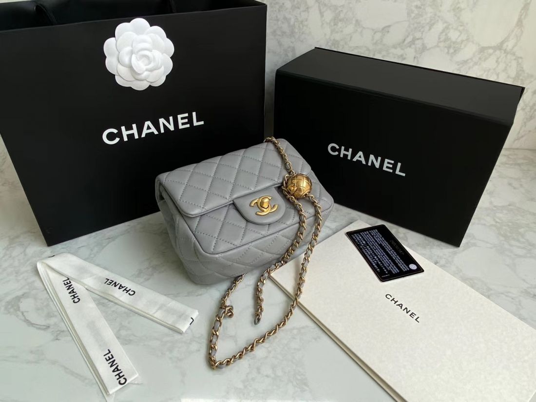 CHANEL Shoulder Flap Bag 18 cm