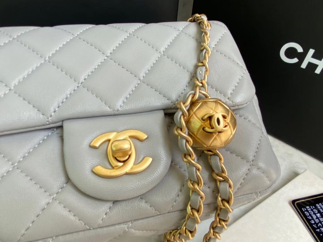 CHANEL Shoulder Flap Bag 18 cm