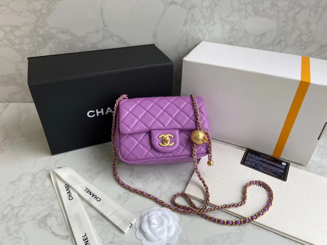 CHANEL Shoulder Flap Bag 18 cm