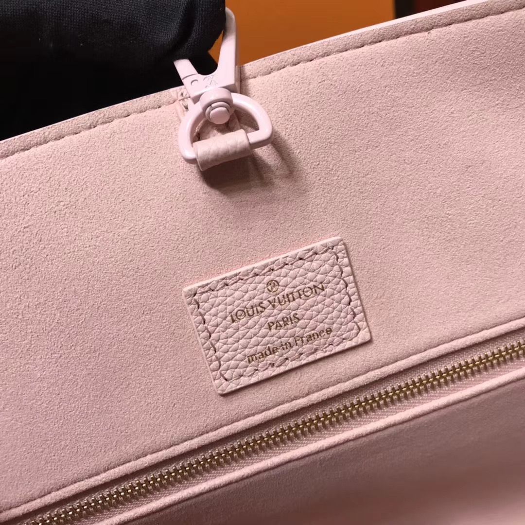 Louis Vuitton Lockme Tote