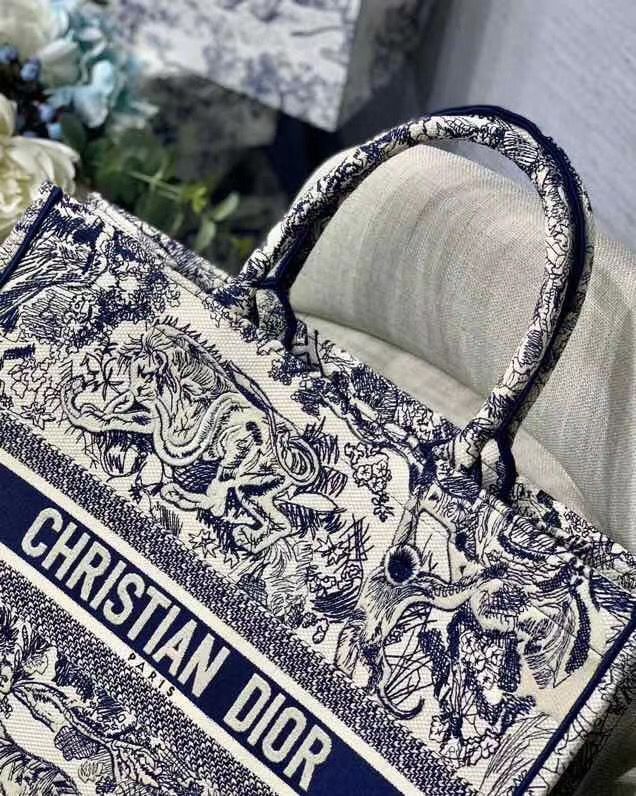 Dior Book Tote 41 cm