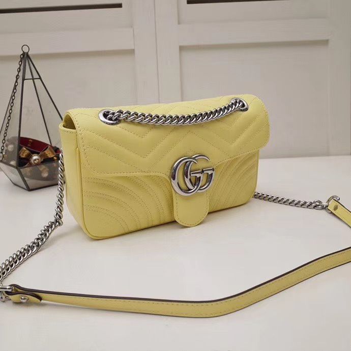 Gucci Marmont GG 22 cm