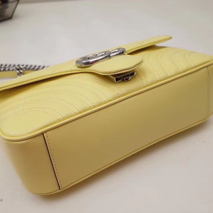 Gucci Marmont GG 22 cm