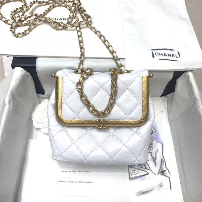 Chanel 18 cm