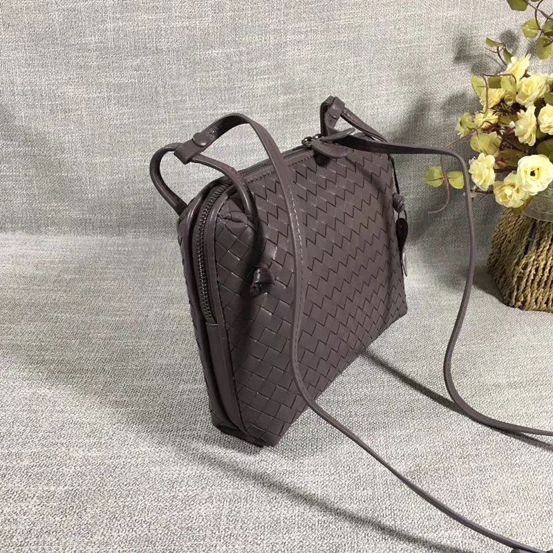 Bottega Veneta 23 cm