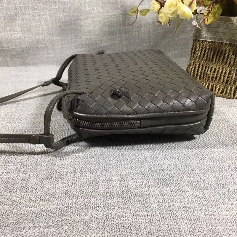 Bottega Veneta 23 cm на одном замке