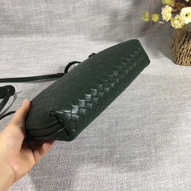 Bottega Veneta 23 cm на одном замке