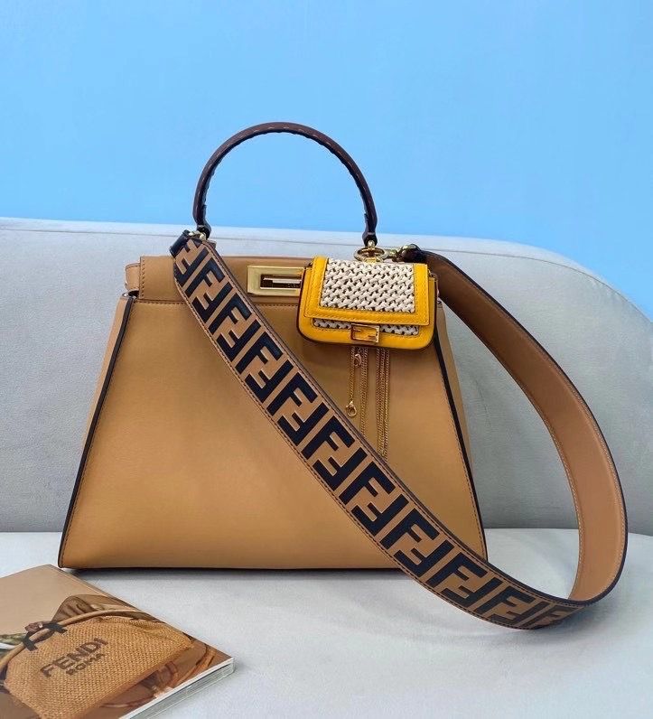 Fendi Peek-a-boo 34 cm