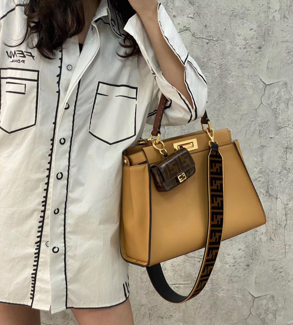 Fendi Peek-a-boo 34 cm