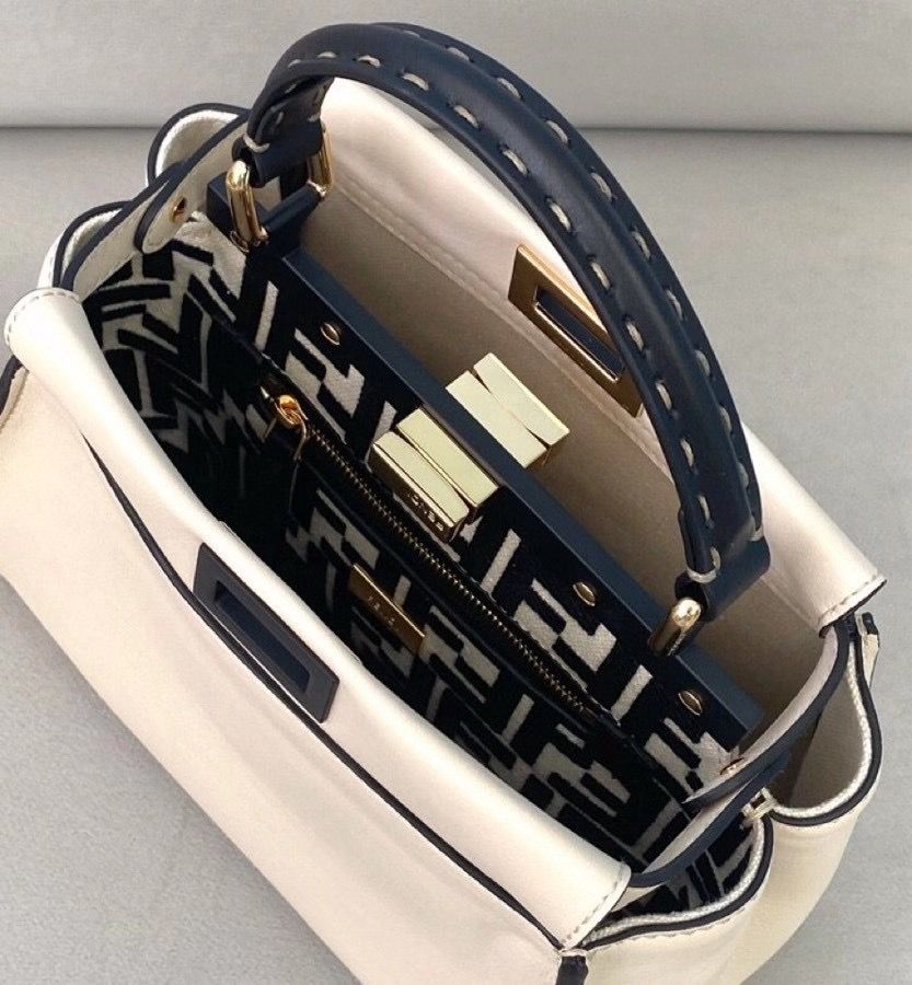 Fendi Peek-a-boo 23 cm