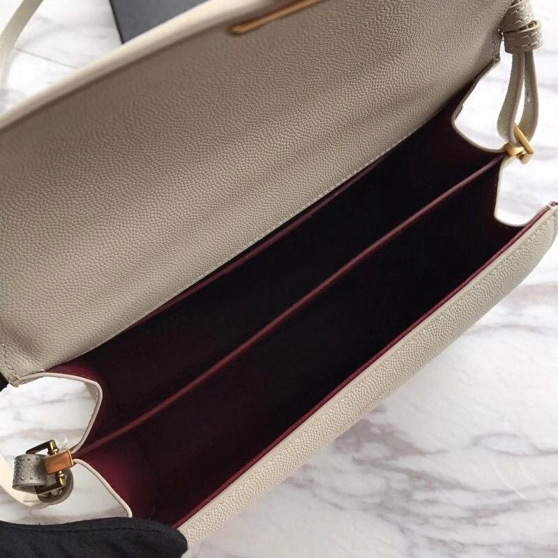 YSL Cassandra 24,5 cm