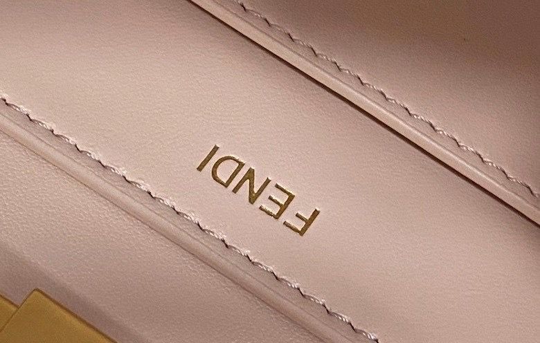 Fendi Peek-a-boo 33 cm