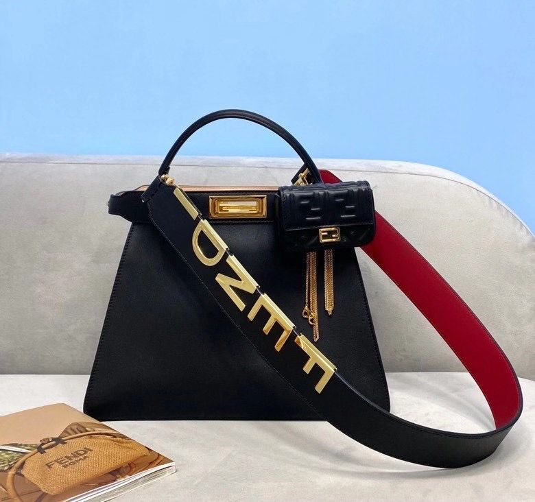 Fendi Peek-a-boo 33 cm